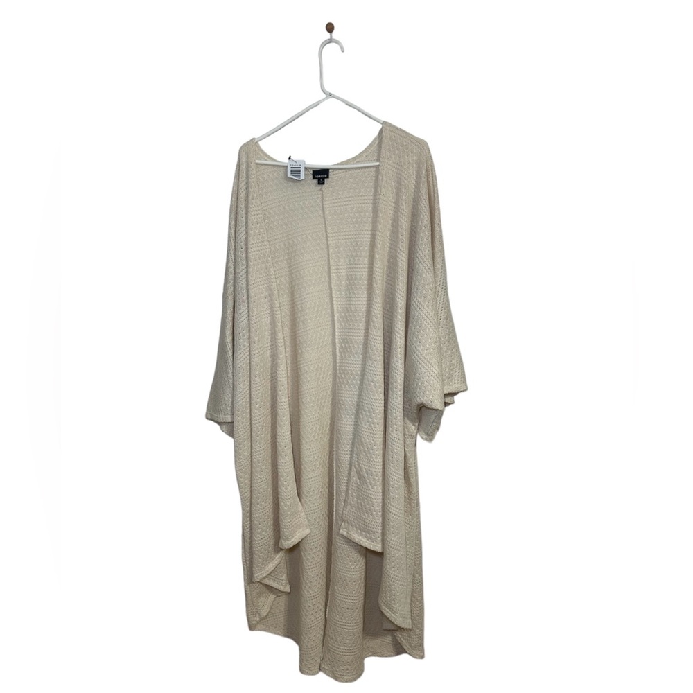 Women’s Torrid Ivory Kimono size 5